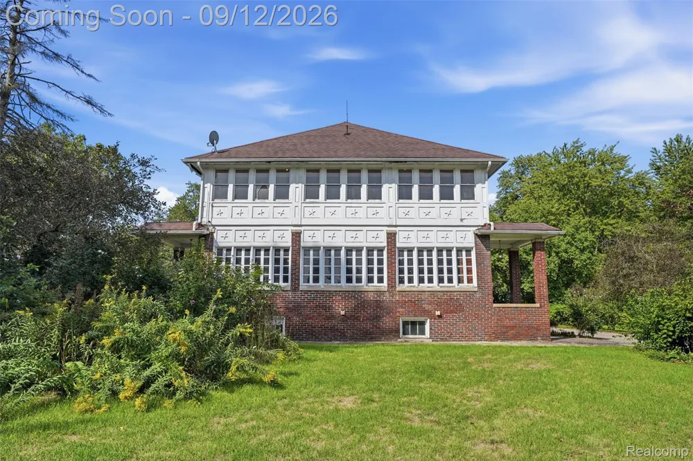 19701 Karr Road Sumpter Township, MI 48111