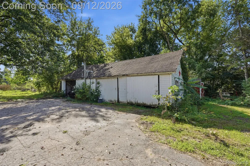 19701 Karr Road Sumpter Township, MI 48111