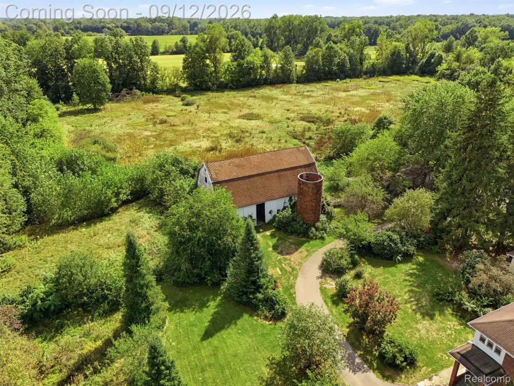 19701 Karr Road Sumpter Township, MI 48111