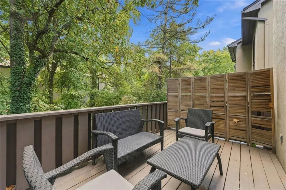 8 Ivy Ridge NE Atlanta, GA 30342