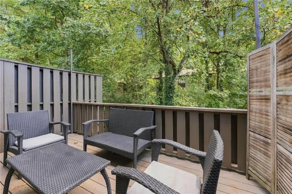 8 Ivy Ridge NE Atlanta, GA 30342