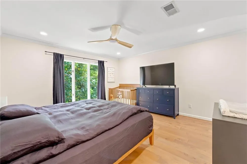 8 Ivy Ridge NE Atlanta, GA 30342
