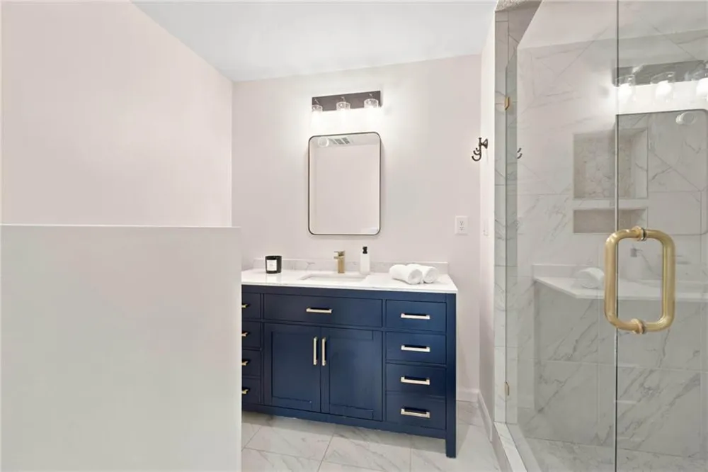 8 Ivy Ridge NE Atlanta, GA 30342