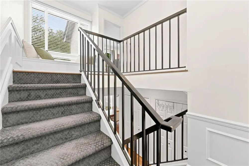 8 Ivy Ridge NE Atlanta, GA 30342