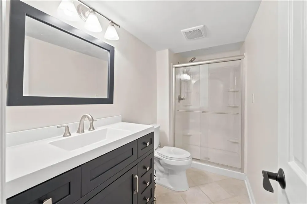 8 Ivy Ridge NE Atlanta, GA 30342