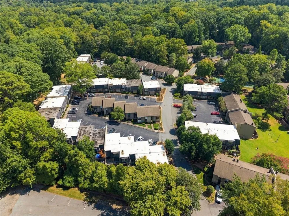 8 Ivy Ridge NE Atlanta, GA 30342