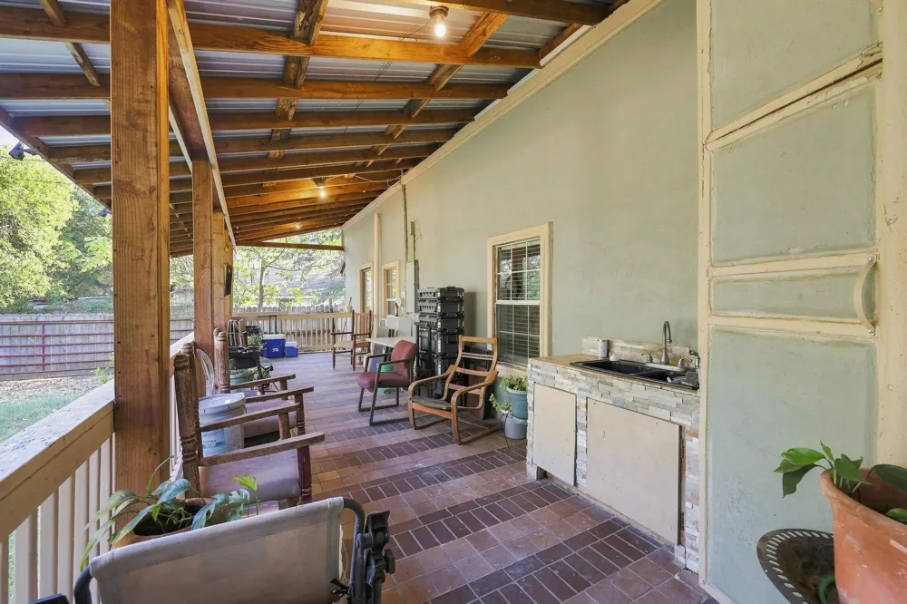 1706 Morse Street Commerce, TX 75428