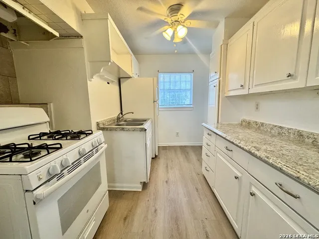 602 Lovett Unit 5 San Antonio, TX 78211