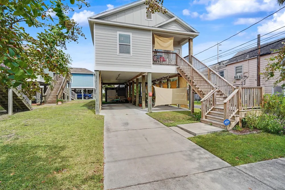 710 35th Street Galveston, TX 77550