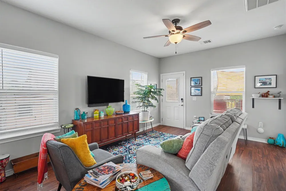 710 35th Street Galveston, TX 77550