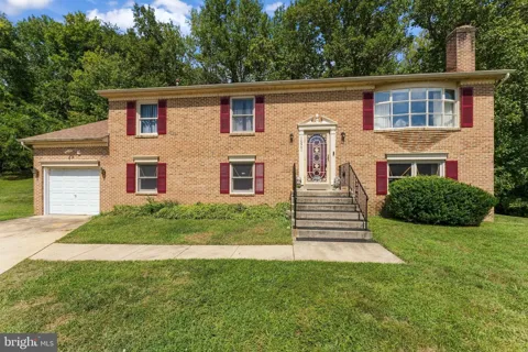 10501 CEDARWOOD LANE