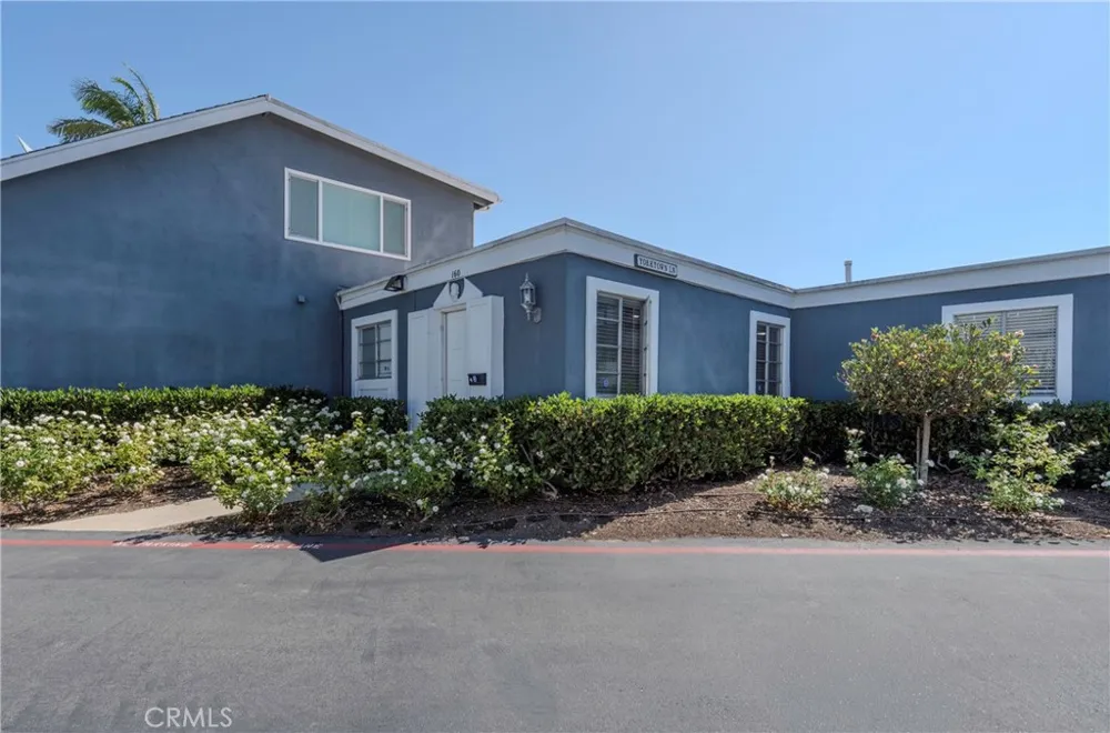 160 Yorktown Costa Mesa, CA 92626