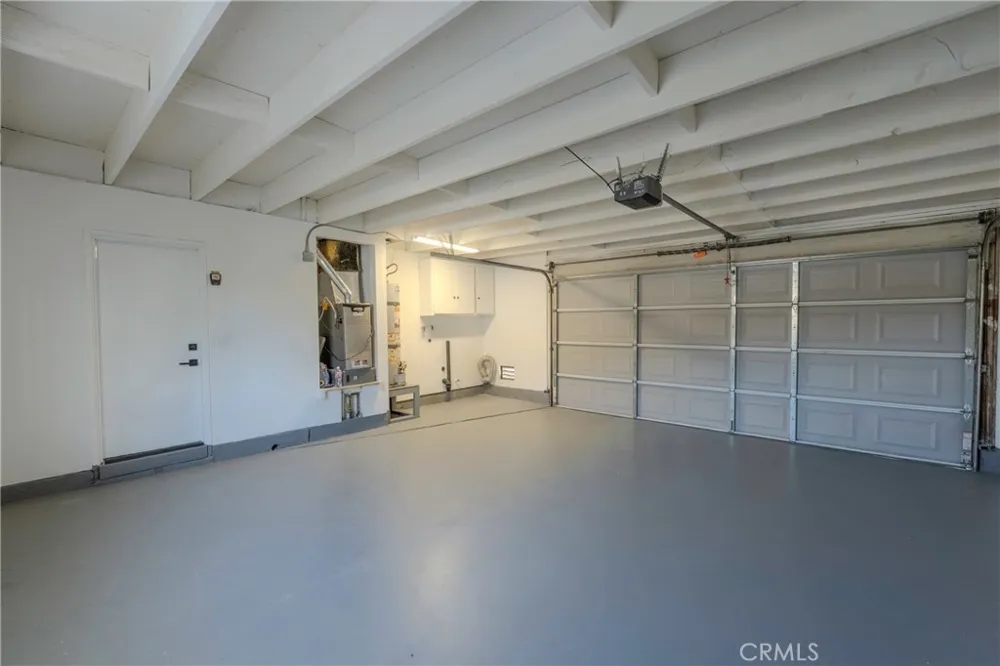 160 Yorktown Costa Mesa, CA 92626