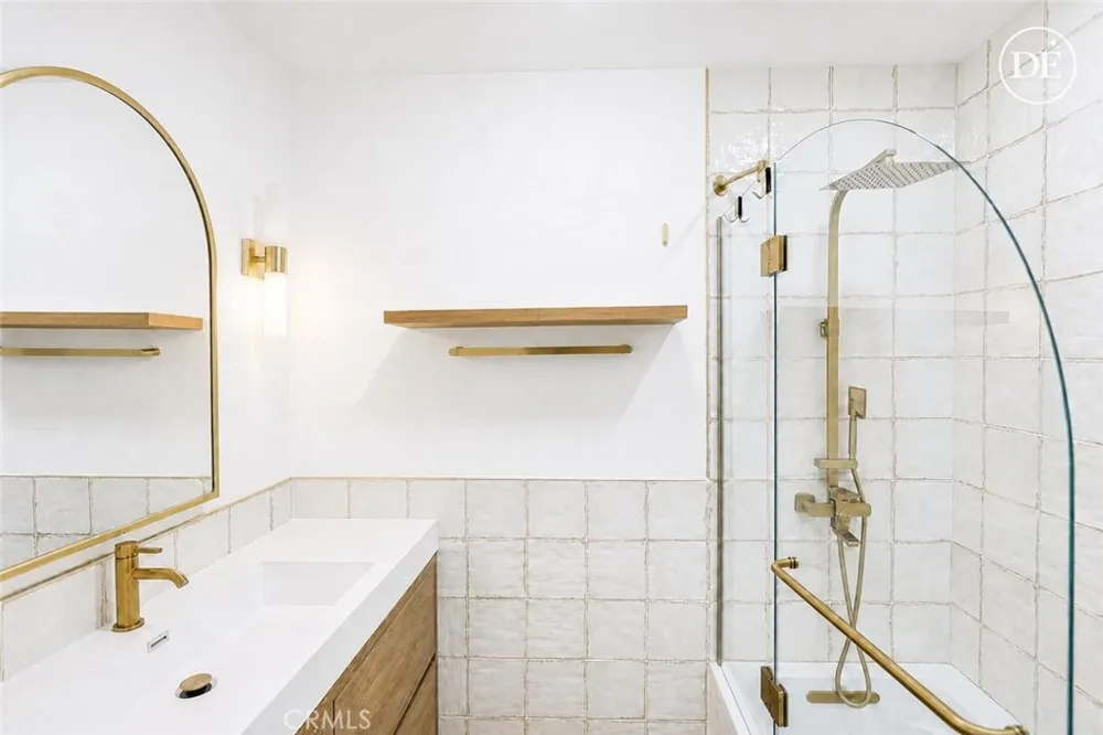 9322 Marina Pacifica Long Beach, CA 90803