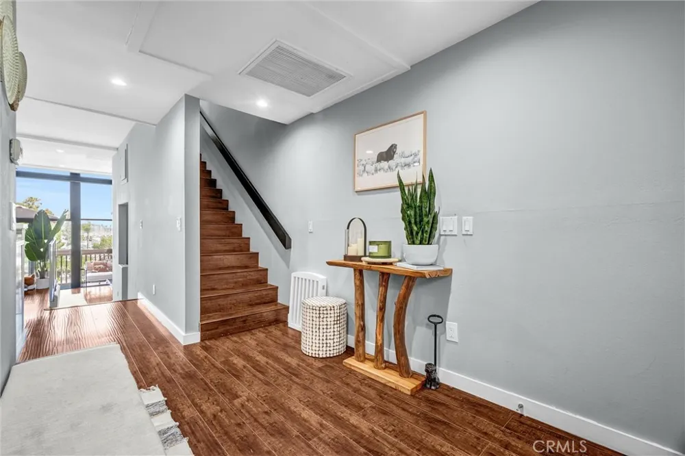 9322 Marina Pacifica Long Beach, CA 90803