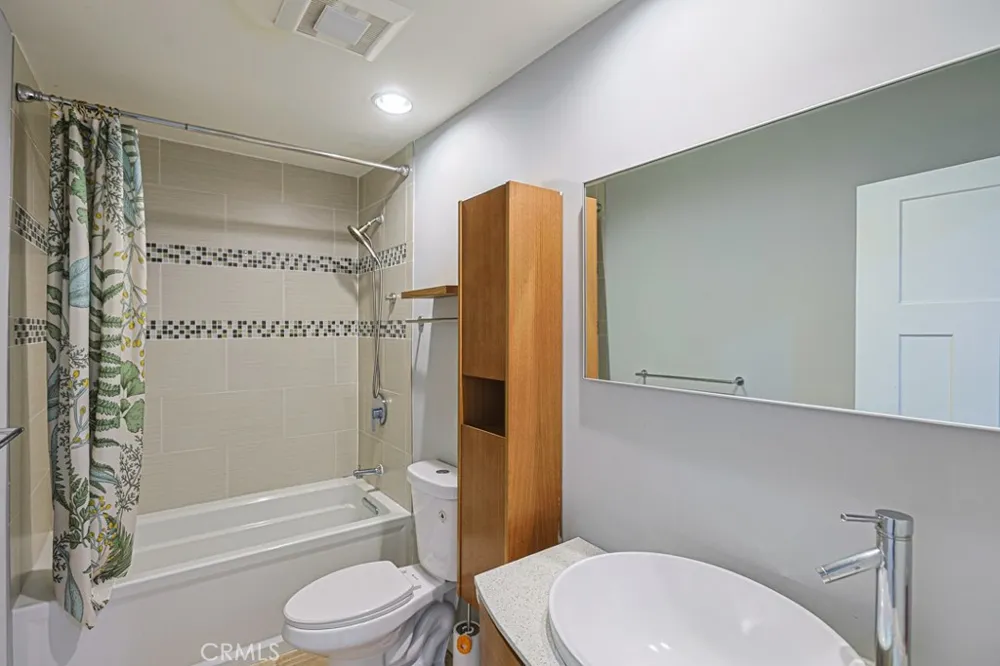 9322 Marina Pacifica Long Beach, CA 90803