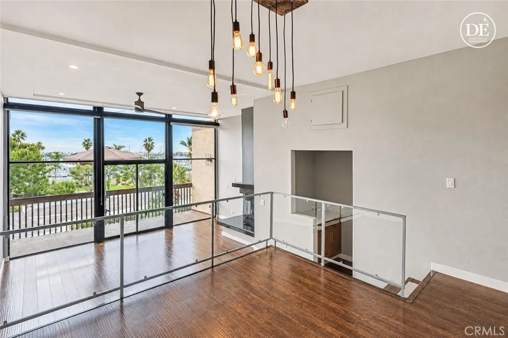 9322 Marina Pacifica Long Beach, CA 90803