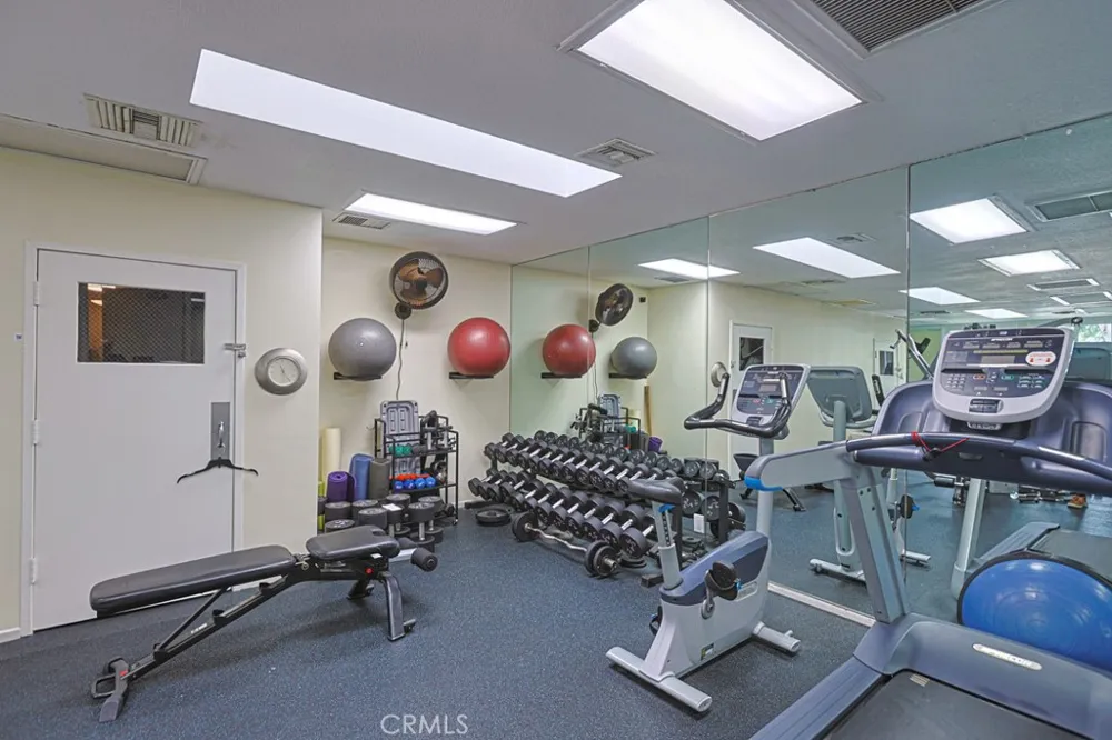 9322 Marina Pacifica Long Beach, CA 90803