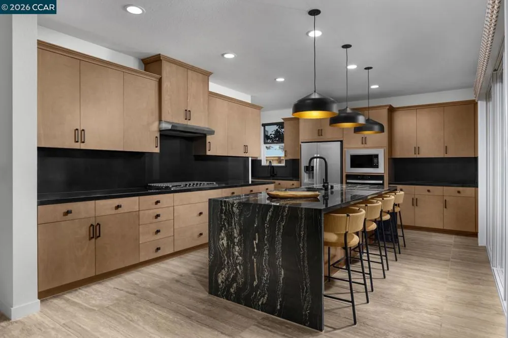 3653 Darnoch Ave. Lathrop, CA 95330