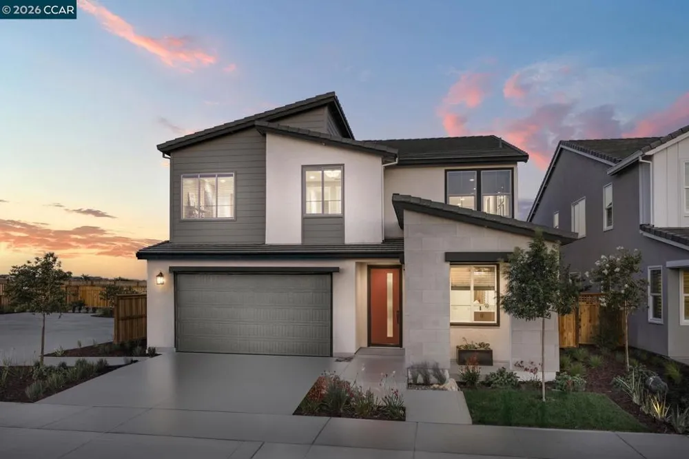 3653 Darnoch Ave. Lathrop, CA 95330
