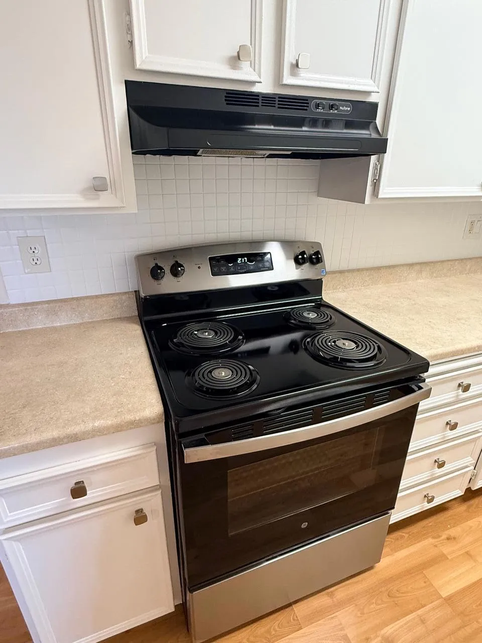 675 Los Felices Circle W #210 Palm Springs, CA 92262
