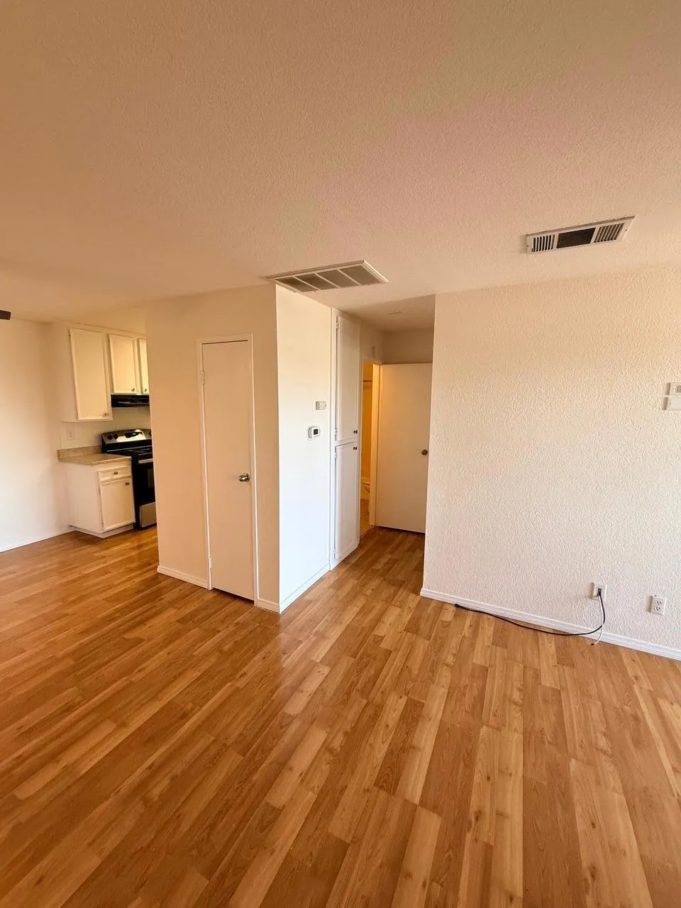 675 Los Felices Circle W #210 Palm Springs, CA 92262