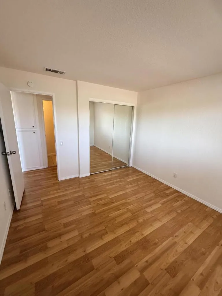 675 Los Felices Circle W #210 Palm Springs, CA 92262