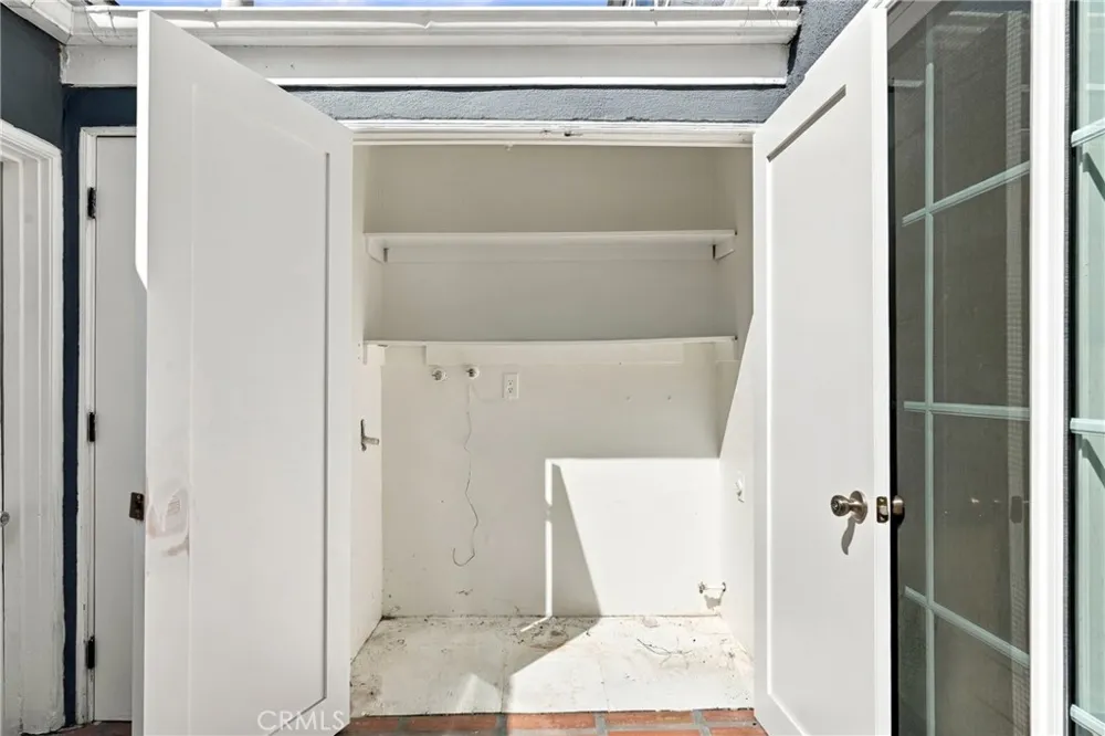 104 Yorktown Costa Mesa, CA 92626