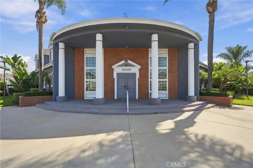 104 Yorktown Costa Mesa, CA 92626