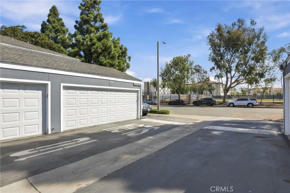 104 Yorktown Costa Mesa, CA 92626