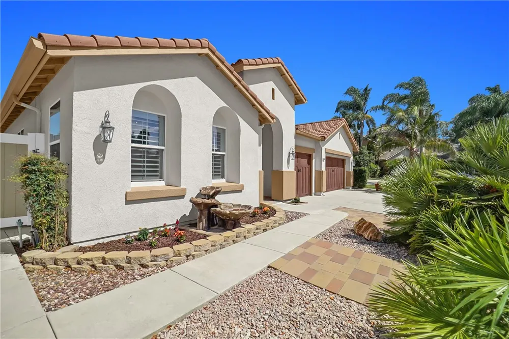 33948 Impatien Place Murrieta, CA 92563