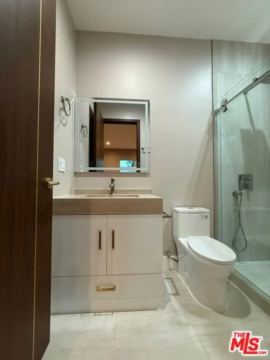 6532 Varna Avenue Van Nuys, CA 91401