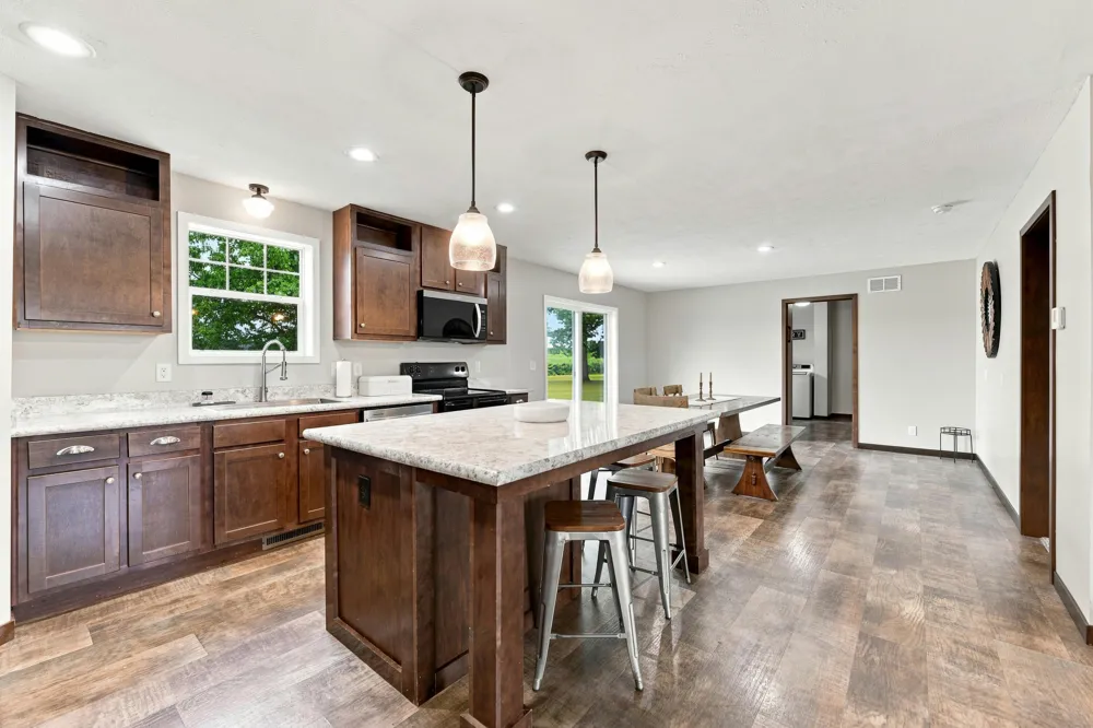 6048 Territorial Road Benton Harbor, MI 49022