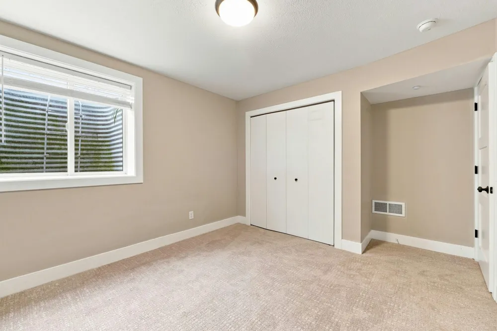6048 Territorial Road Benton Harbor, MI 49022