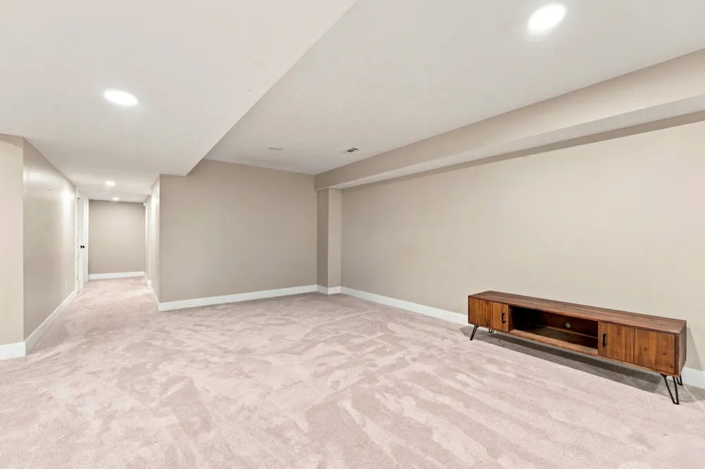 6048 Territorial Road Benton Harbor, MI 49022