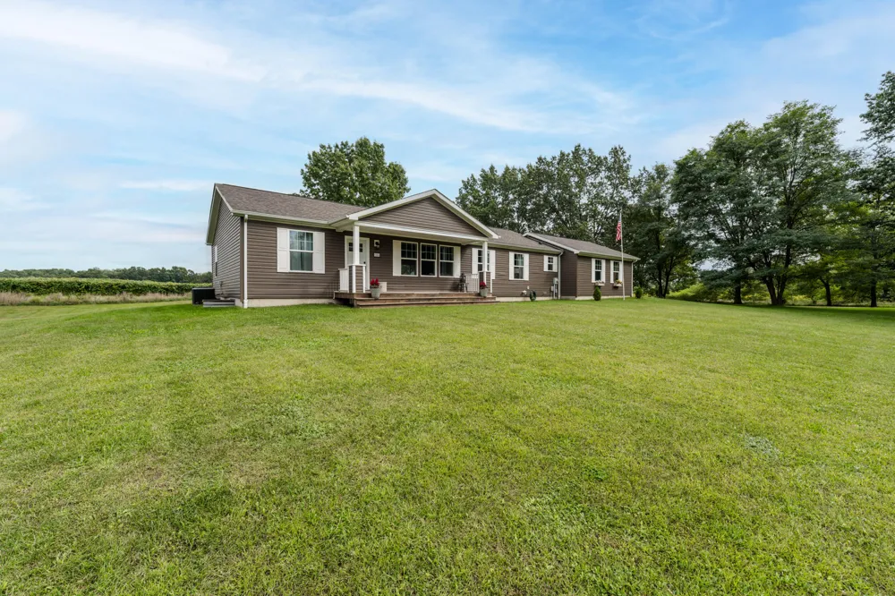 6048 Territorial Road Benton Harbor, MI 49022
