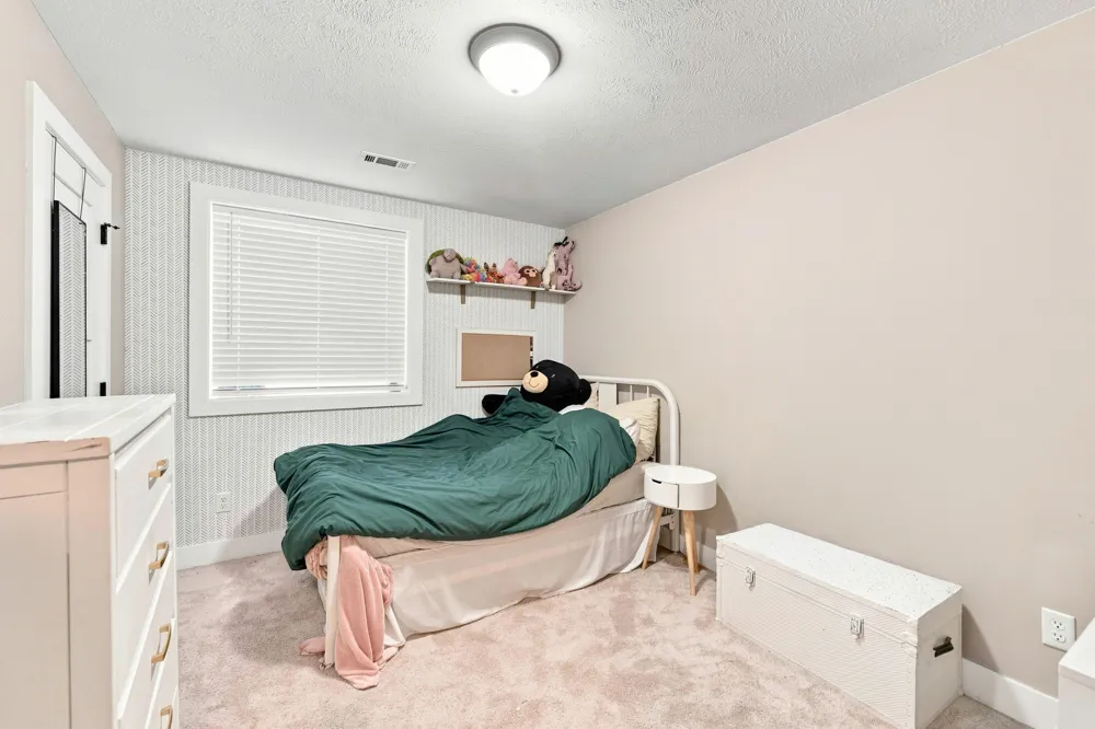 6048 Territorial Road Benton Harbor, MI 49022