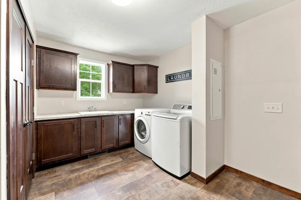6048 Territorial Road Benton Harbor, MI 49022