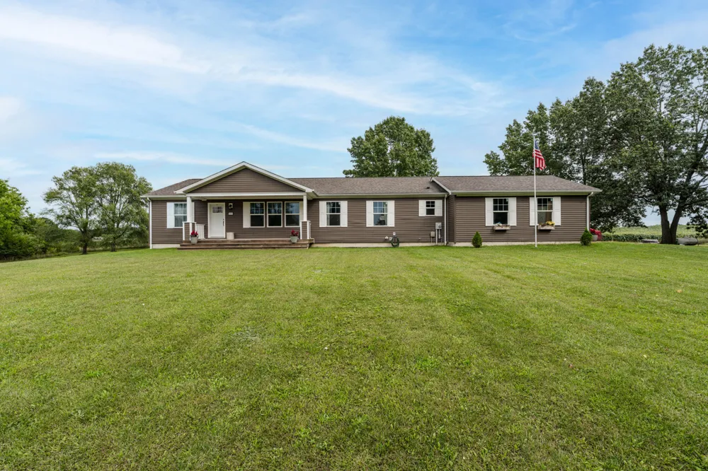 6048 Territorial Road Benton Harbor, MI 49022