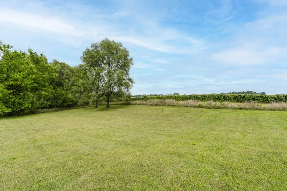 6048 Territorial Road Benton Harbor, MI 49022