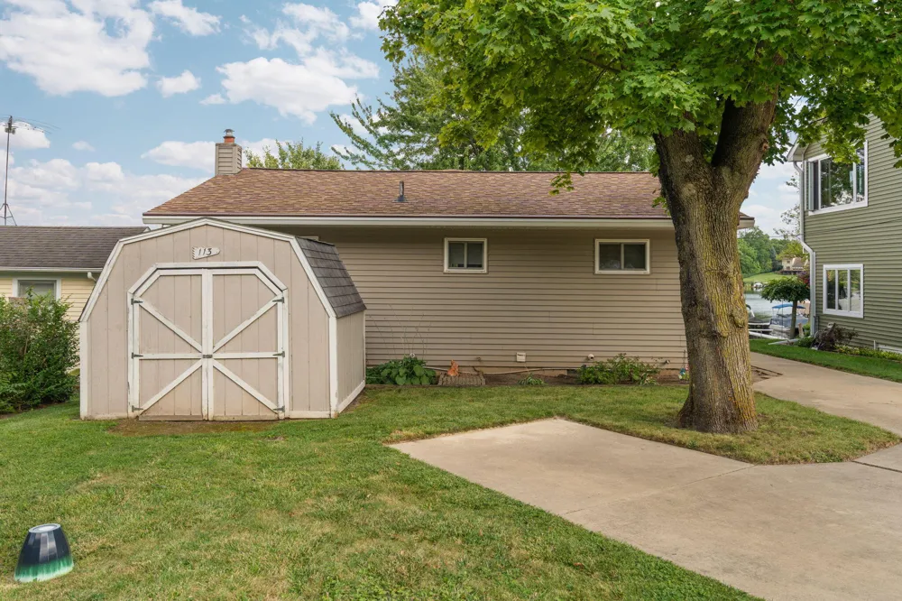 113 Watt Road Gregory, MI 48137