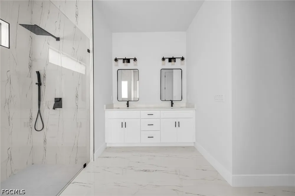 Chestnut Street E Lehigh Acres, FL 33974