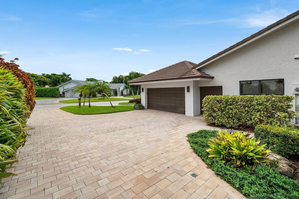 4668 Wildewood Drive Delray Beach, FL 33445