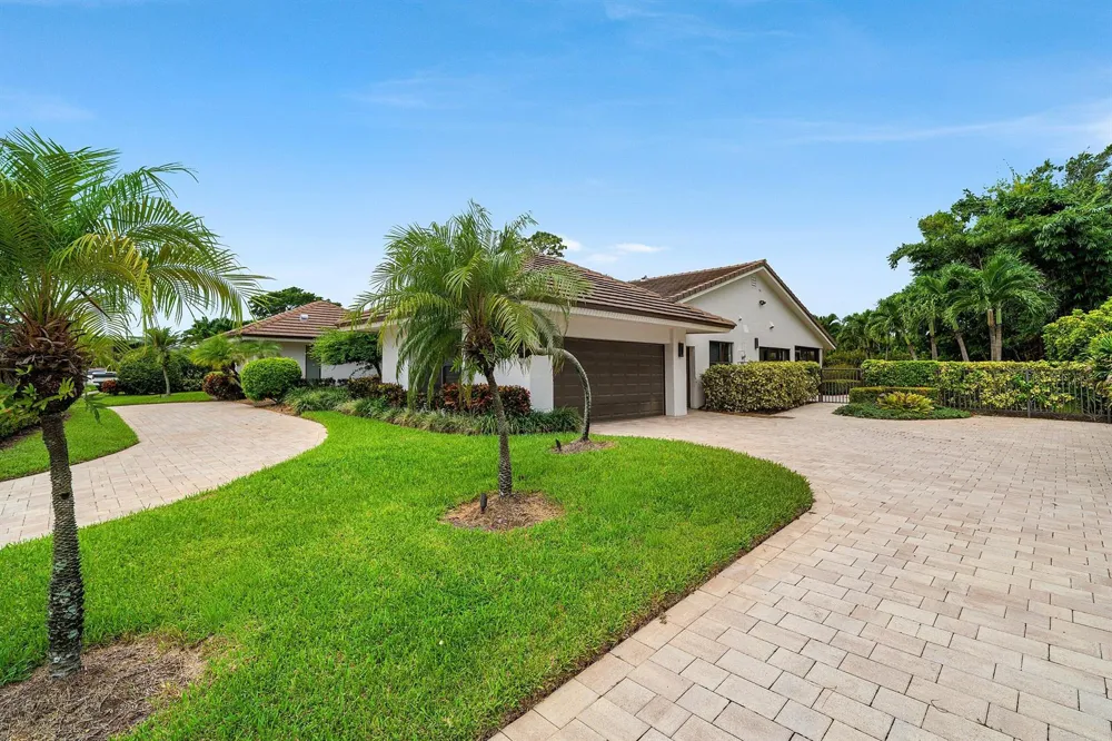 4668 Wildewood Drive Delray Beach, FL 33445