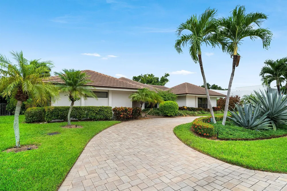 4668 Wildewood Drive Delray Beach, FL 33445