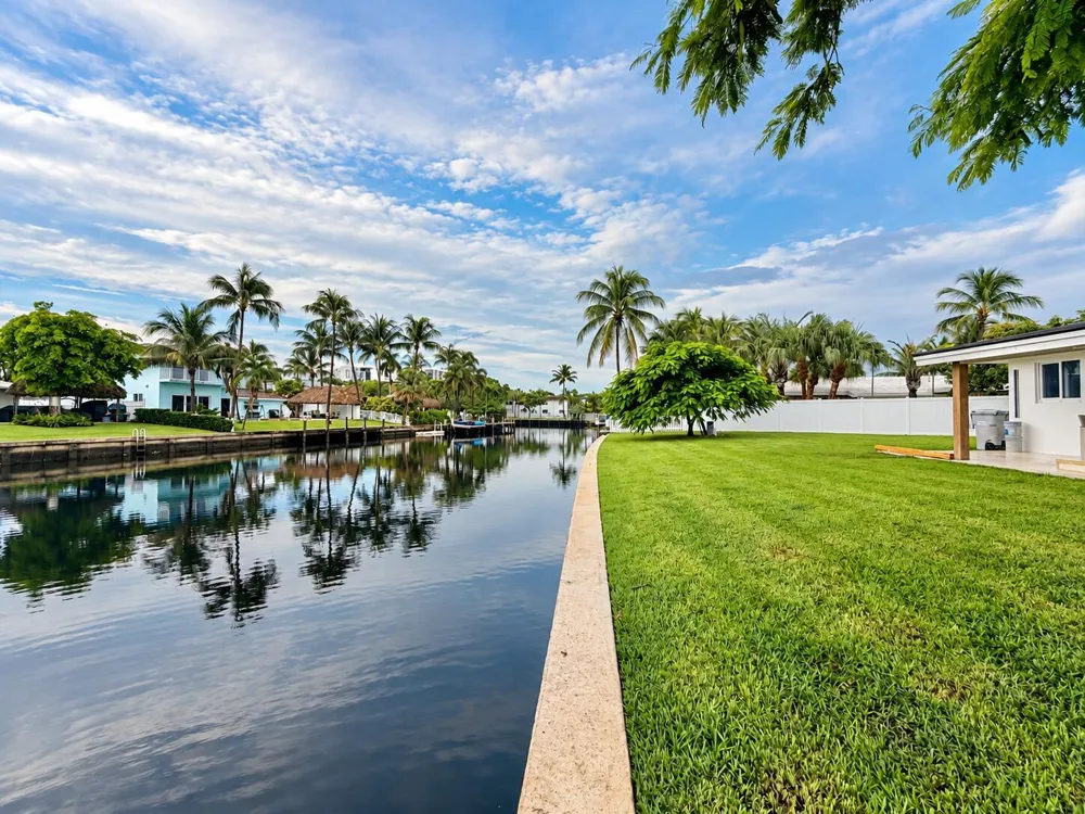 259 SE 4TH AVENUE Pompano Beach, FL 33060