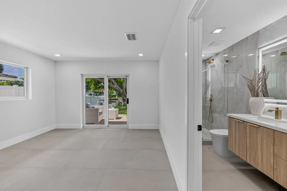 259 SE 4TH AVENUE Pompano Beach, FL 33060