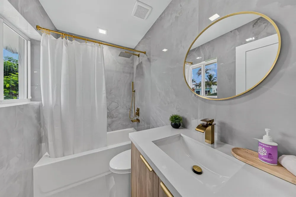 259 SE 4TH AVENUE Pompano Beach, FL 33060