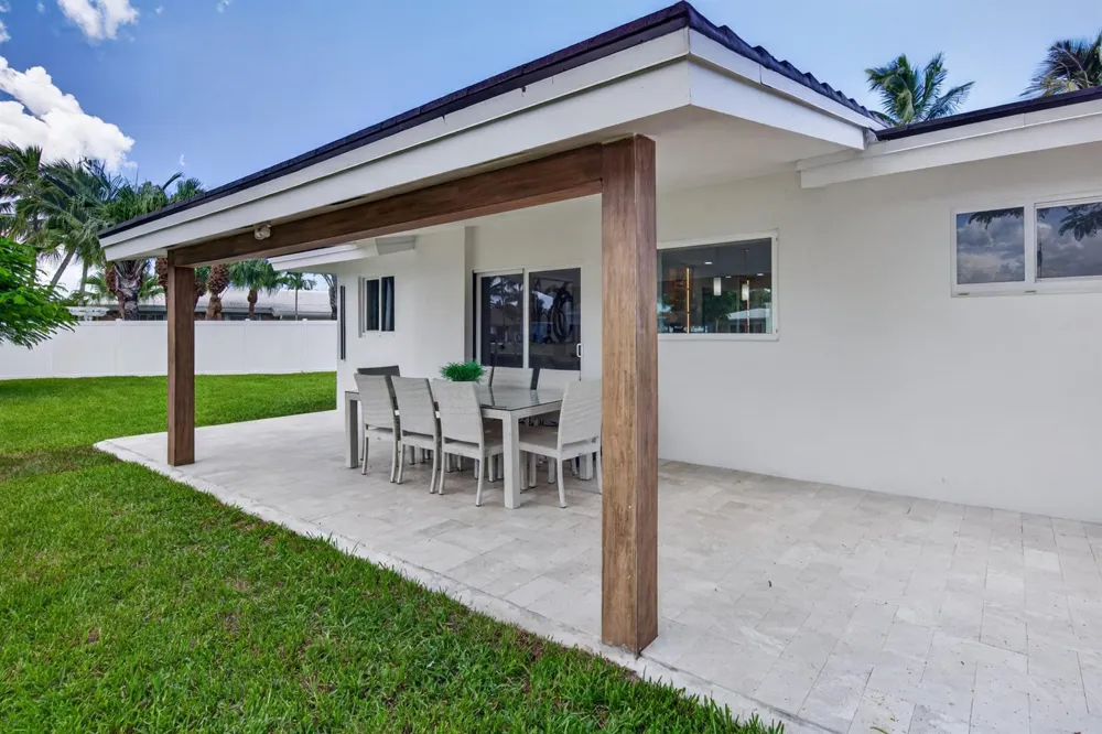 259 SE 4TH AVENUE Pompano Beach, FL 33060