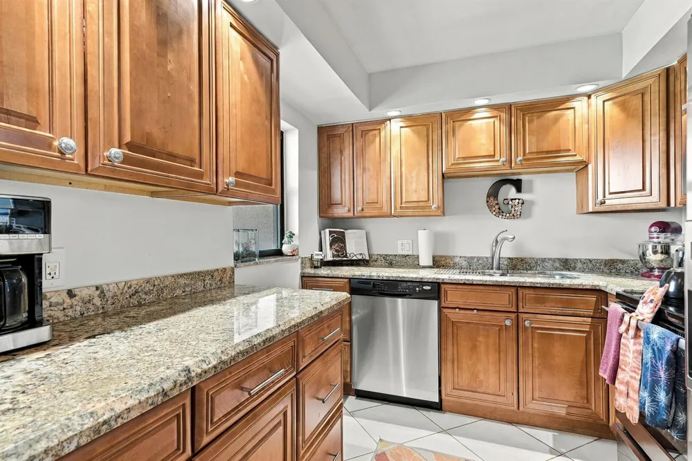 336 Golfview Road #Unit 519 North Palm Beach, FL 33408